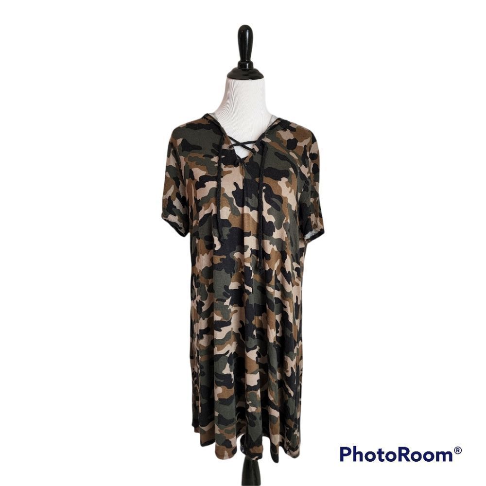 Heart & Hips 2X Camo Hoodie Dress